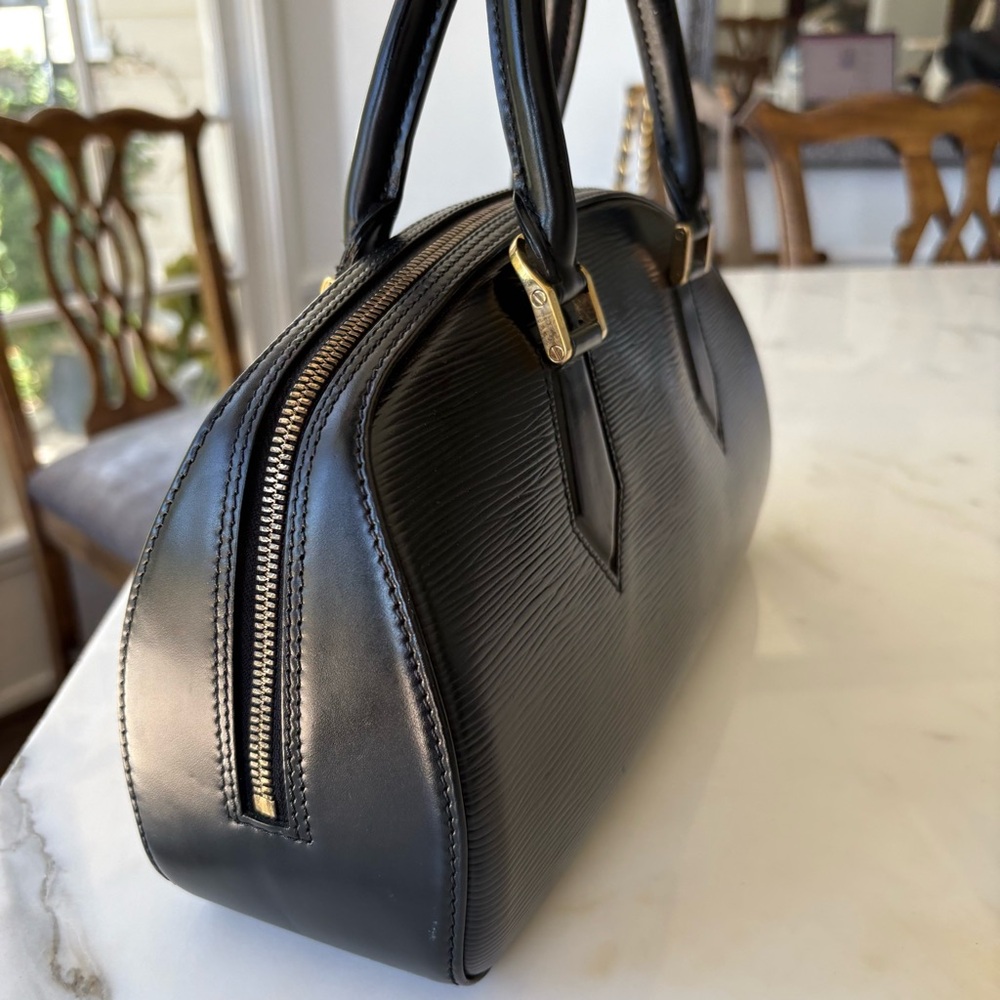 Louis Vuitton Jasmin Epi Leather Black Handbag - Picture 15 of 16